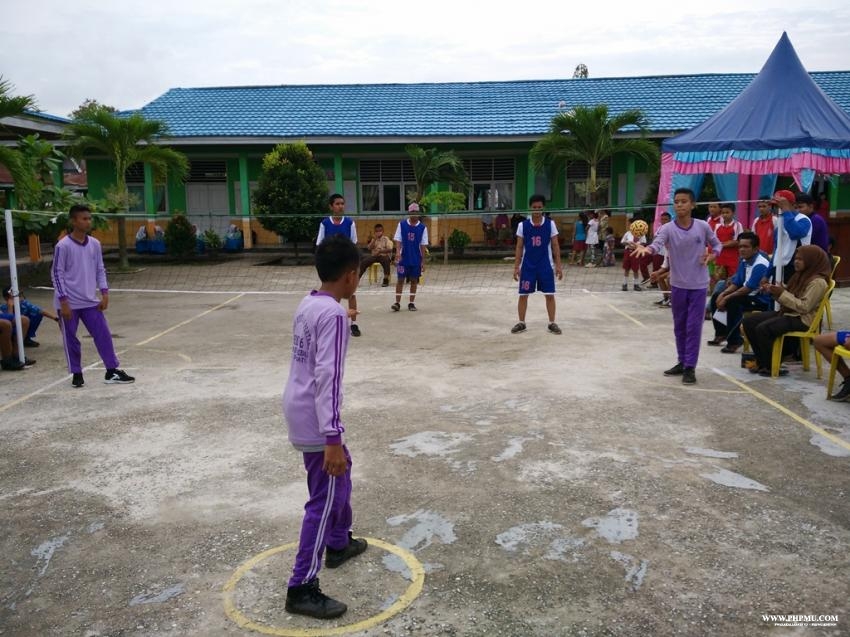 Terlihat Pertandingan Takraw